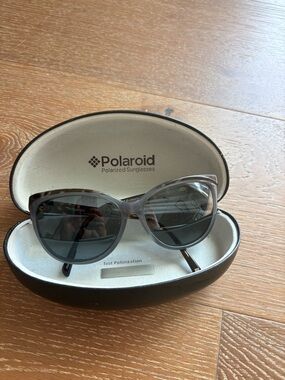 Polaroid X8409 Polarized Sunglasses - Havana Tortoise Cat Eye w/ Case